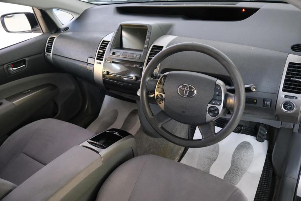 Toyota Prius II Рестайлинг (XW20) Омск  - изображение 11