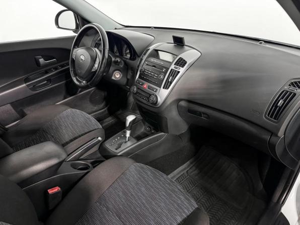 Kia Ceed I с пробегом 2008 года, цена 519 000 рублей, 202000 км, универсал, Автокод Объявления