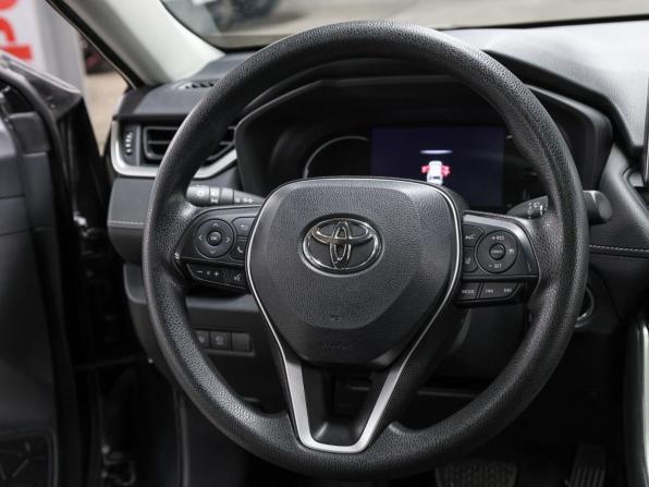 Toyota RAV4 V (XA50) с пробегом 2022 года, цена 3 798 000 рублей, 34550 км, внедорожник, Автокод Объявления