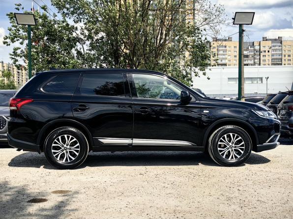 Mitsubishi Outlander III Рестайлинг 3 с пробегом 2018 года, цена 1 749 000 рублей, 129408 км, внедорожник, Автокод Объявления