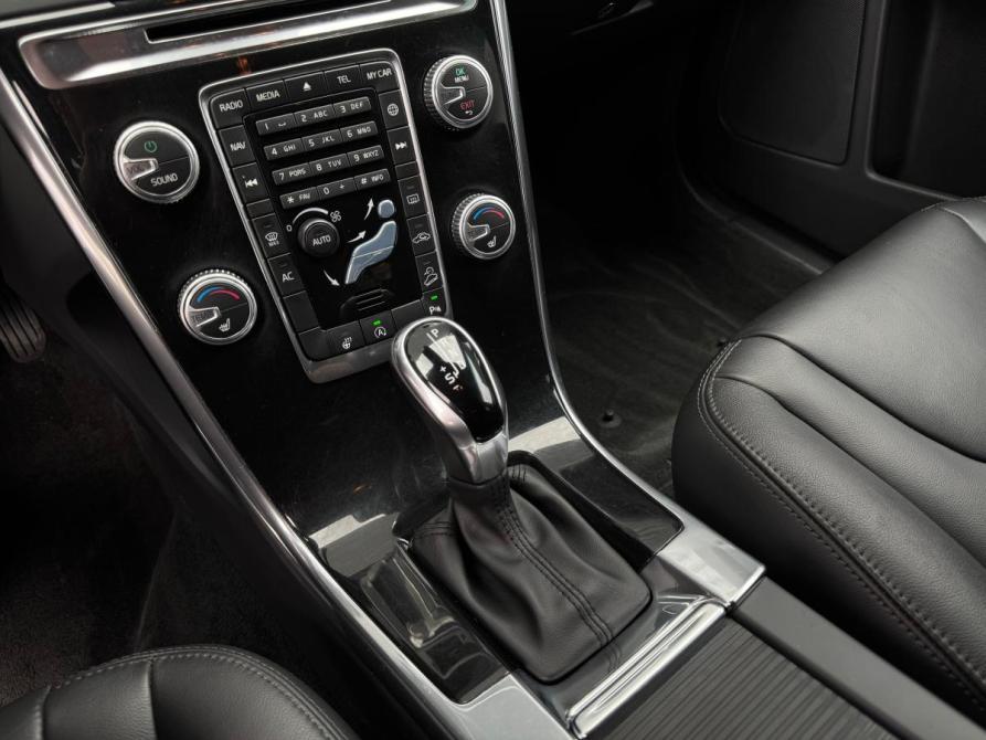 Volvo XC60 I Рестайлинг Иркутск  - изображение 18