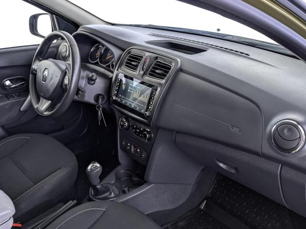 Renault Sandero II с пробегом 2015 года, цена 995 000 рублей, 50583 км, хэтчбек, Автокод Объявления