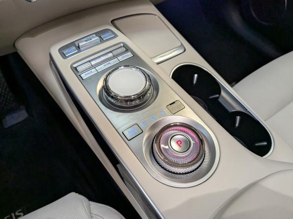 Genesis GV70 I с пробегом 2021 года, цена 4 590 000 рублей, 44302 км, внедорожник, Автокод Объявления