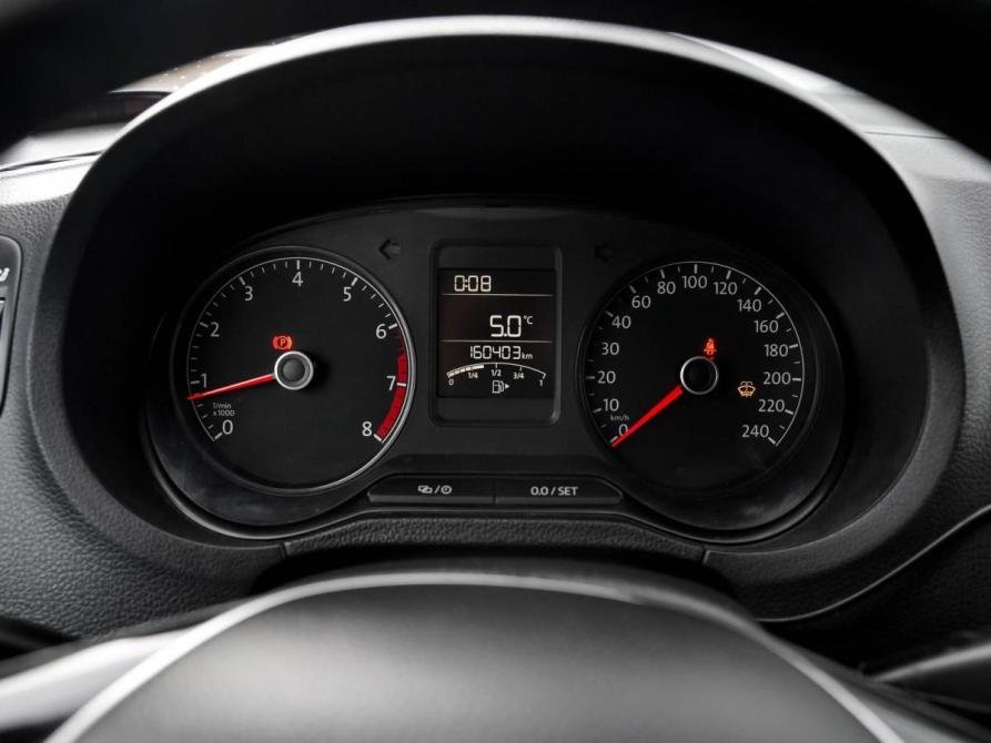 Volkswagen Polo V Рестайлинг Челябинск  - изображение 14