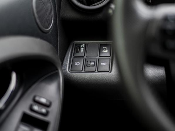 Toyota RAV4 III (XA30) Рестайлинг с пробегом 2012 года, цена 1 199 000 рублей, 212632 км, внедорожник, Автокод Объявления