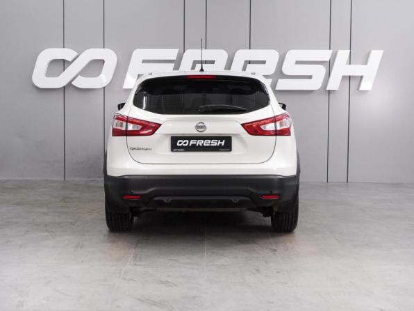 Nissan Qashqai II с пробегом 2016 года, цена 1 599 000 рублей, 110294 км, внедорожник, Автокод Объявления