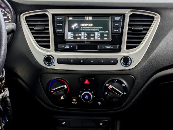 Hyundai Solaris II Рестайлинг с пробегом 2022 года, цена 1 535 000 рублей, 107838 км, седан, Автокод Объявления