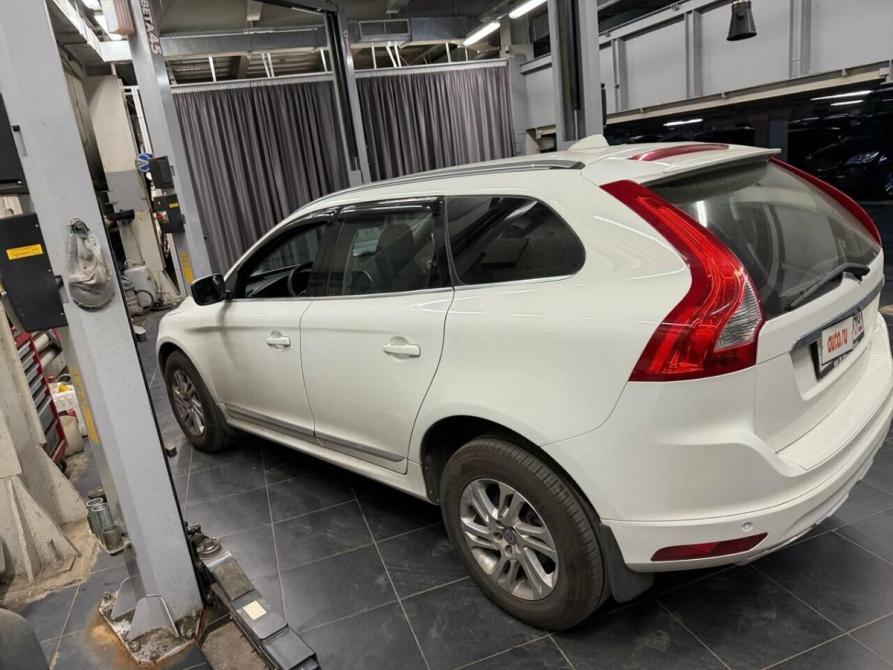 Volvo XC60 I Рестайлинг Москва  - изображение 3