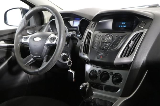 Ford Focus III с пробегом 2013 года, цена 729 990 рублей, 181000 км, хэтчбек, Автокод Объявления