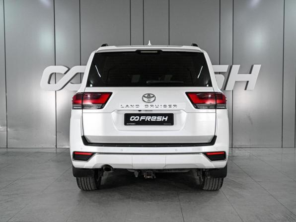 Toyota Land Cruiser 300 Series с пробегом 2022 года, цена 9 990 000 рублей, 68813 км, внедорожник, Автокод Объявления