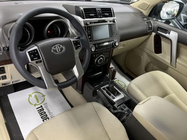 Toyota Land Cruiser Prado 150 Series Рестайлинг 1 с пробегом 2013 года, цена 3 650 000 рублей, 184036 км, внедорожник, Автокод Объявления