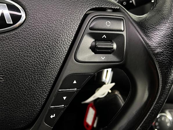 Kia Ceed II Рестайлинг с пробегом 2017 года, цена 1 590 000 рублей, 159000 км, универсал, Автокод Объявления