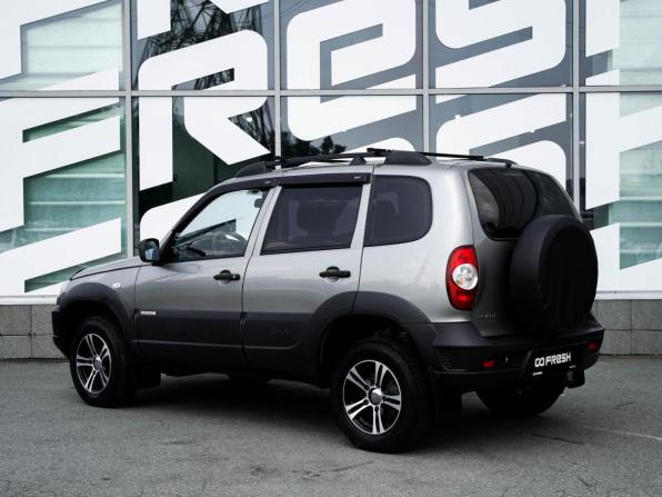 Chevrolet Niva I Рестайлинг с пробегом 2017 года, цена 685 000 рублей, 106389 км, внедорожник, Автокод Объявления