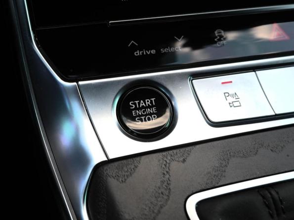 Audi A6 V (C8) с пробегом 2020 года, цена 4 199 000 рублей, 90422 км, седан, Автокод Объявления