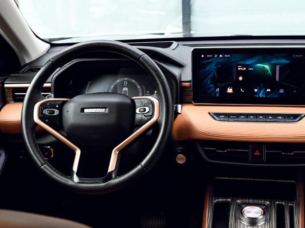 Haval Jolion I Рестайлинг с пробегом 2023 года, цена 2 049 000 рублей, 50970 км, внедорожник, Автокод Объявления