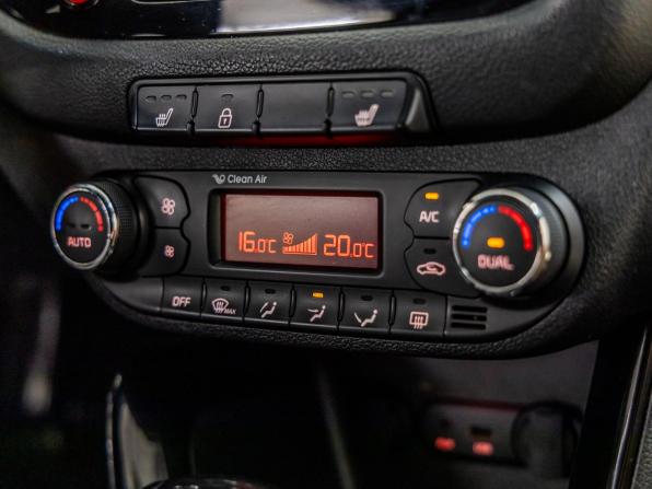 Kia Ceed II с пробегом 2015 года, цена 978 000 рублей, 177265 км, хэтчбек, Автокод Объявления