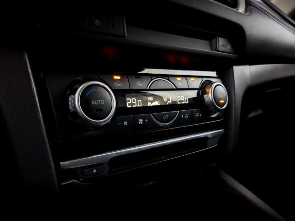 Mazda 6 III (GJ) Рестайлинг с пробегом 2018 года, цена 2 100 000 рублей, 82224 км, седан, Автокод Объявления
