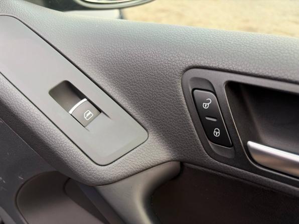 Volkswagen Tiguan I с пробегом 2010 года, цена 895 000 рублей, 269410 км, внедорожник, Автокод Объявления