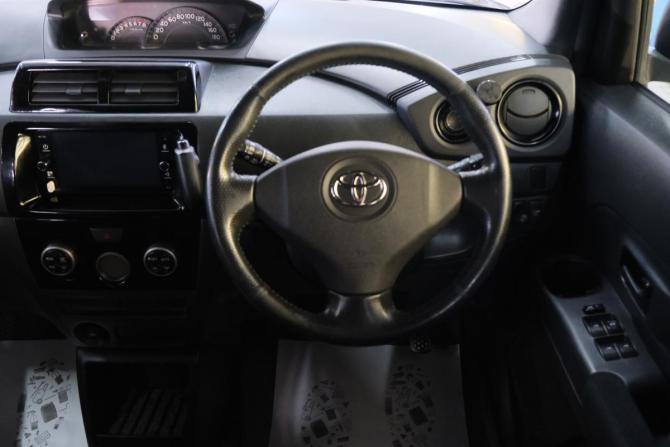 Toyota bB II Рестайлинг с пробегом 2008 года, цена 829 000 рублей, 316000 км, компактвэн, Автокод Объявления