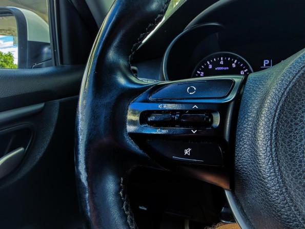 Kia Rio IV с пробегом 2018 года, цена 1 460 000 рублей, 85242 км, хэтчбек, Автокод Объявления