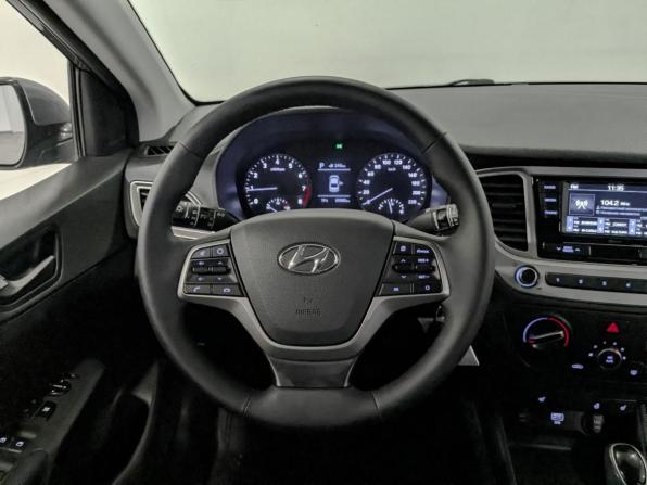 Hyundai Solaris II с пробегом 2019 года, цена 1 370 000 рублей, 89075 км, седан, Автокод Объявления