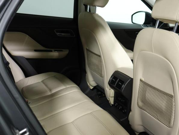 Jaguar F-Pace I с пробегом 2016 года, цена 2 100 000 рублей, 131379 км, внедорожник, Автокод Объявления