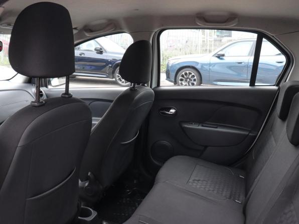 Renault Logan II Рестайлинг с пробегом 2019 года, цена 997 000 рублей, 138450 км, седан, Автокод Объявления
