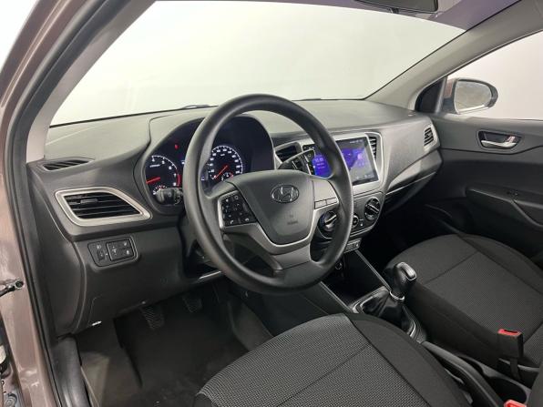 Hyundai Solaris II Рестайлинг с пробегом 2021 года, цена 1 500 000 рублей, 62835 км, седан, Автокод Объявления