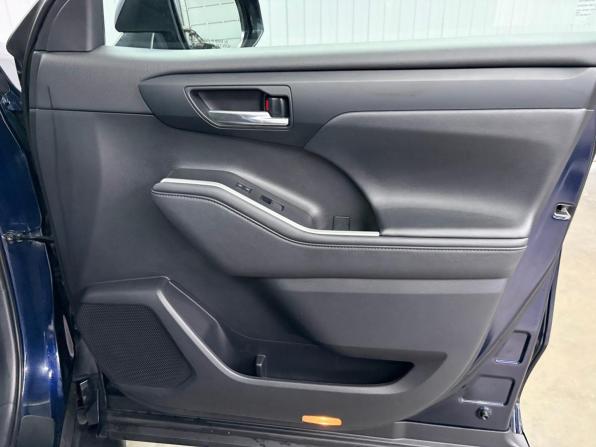Toyota Highlander IV (XU70) с пробегом 2021 года, цена 3 697 000 рублей, 130012 км, внедорожник, Автокод Объявления