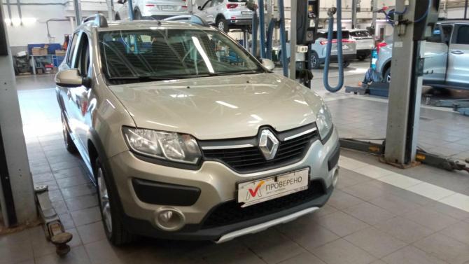 Renault Sandero II с пробегом 2017 года, цена 947 000 рублей, 156648 км, хэтчбек, Автокод Объявления