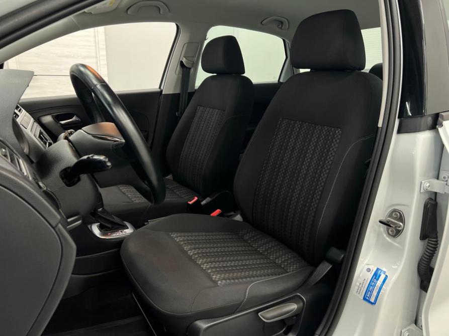 Volkswagen Polo V Рестайлинг Казань  - изображение 16
