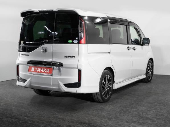 Honda Stepwgn V с пробегом 2017 года, цена 2 100 000 рублей, 59348 км, минивэн, Автокод Объявления