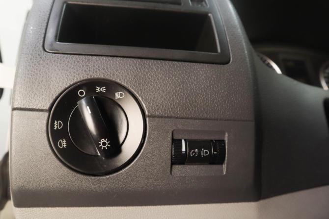 Volkswagen Caravelle T5 Рестайлинг с пробегом 2013 года, цена 1 869 000 рублей, 250000 км, минивэн, Автокод Объявления
