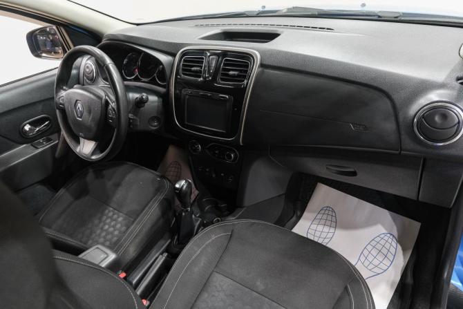 Renault Sandero II с пробегом 2015 года, цена 899 000 рублей, 150000 км, хэтчбек, Автокод Объявления