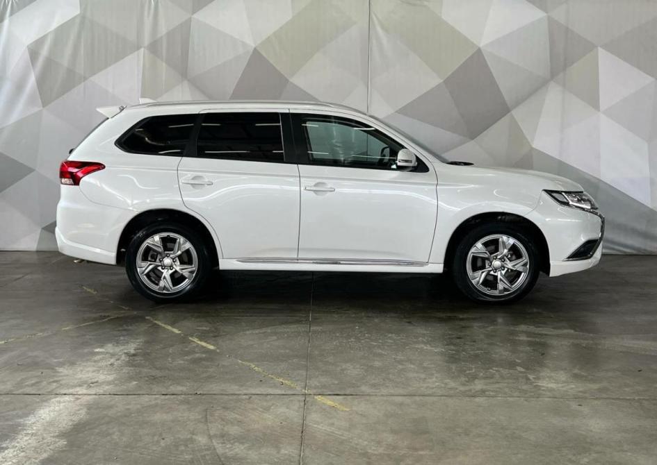 Mitsubishi Outlander III Рестайлинг 3 Оренбург  - изображение 7