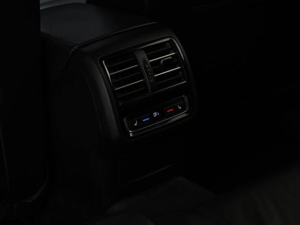 Volkswagen Passat B8 с пробегом 2018 года, цена 1 953 999 рублей, 170673 км, седан, Автокод Объявления