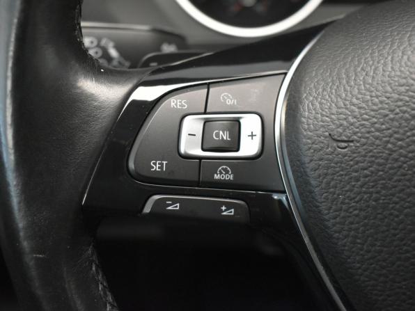 Volkswagen Tiguan II с пробегом 2017 года, цена 2 649 000 рублей, 85345 км, внедорожник, Автокод Объявления
