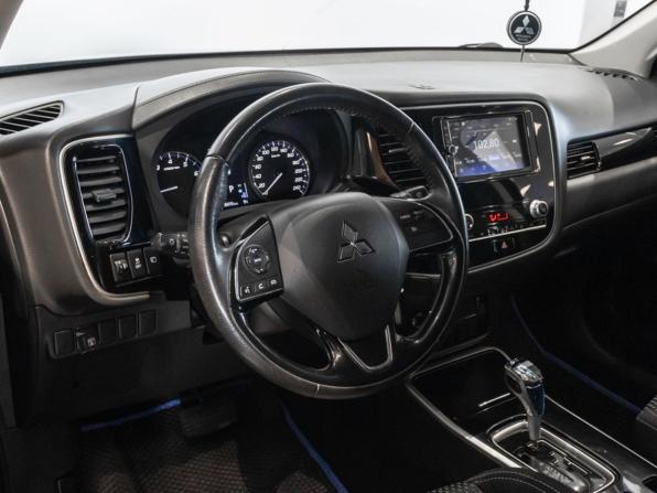 Mitsubishi Outlander III Рестайлинг 3 с пробегом 2021 года, цена 2 596 900 рублей, 86242 км, внедорожник, Автокод Объявления
