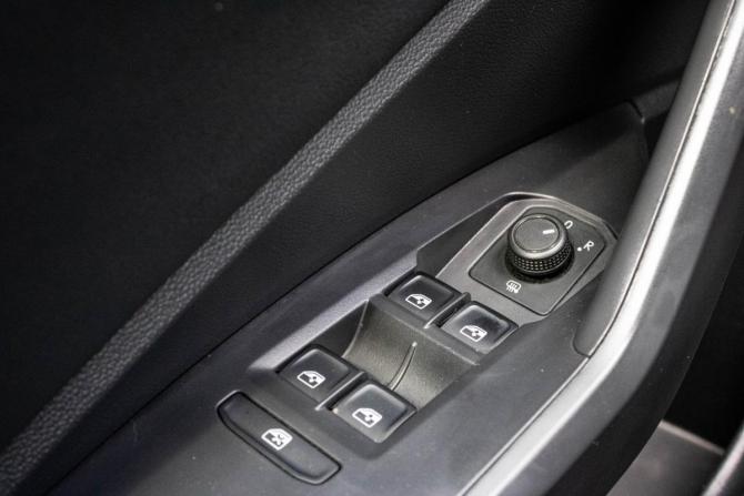Volkswagen Jetta VII с пробегом 2020 года, цена 2 519 000 рублей, 82856 км, седан, Автокод Объявления