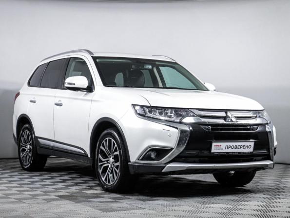 Mitsubishi Outlander III Рестайлинг 2 с пробегом 2018 года, цена 2 250 000 рублей, 113802 км, внедорожник, Автокод Объявления