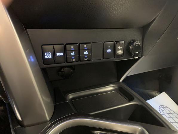 Toyota RAV4 IV (XA40) Рестайлинг с пробегом 2019 года, цена 2 479 000 рублей, 111247 км, внедорожник, Автокод Объявления