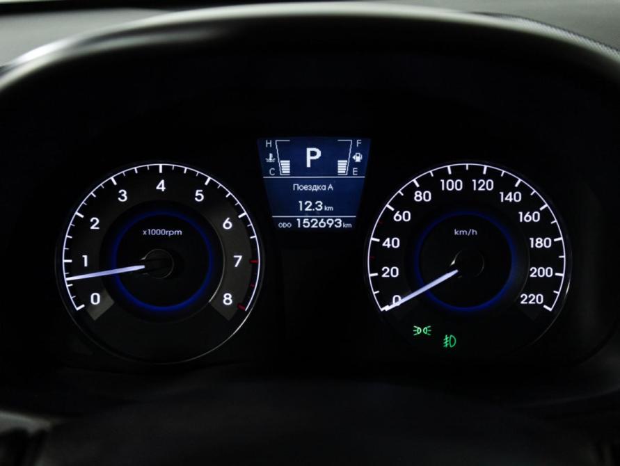 Hyundai Solaris I Санкт-Петербург  - изображение 12