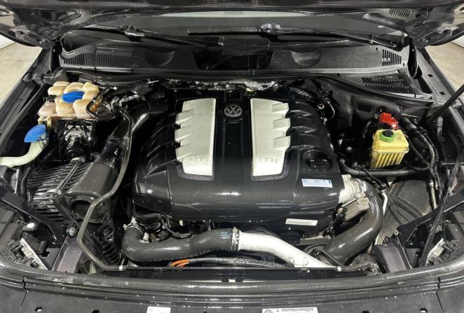 Volkswagen Touareg I Рестайлинг с пробегом 2010 года, цена 1 635 000 рублей, 333119 км, внедорожник, Автокод Объявления
