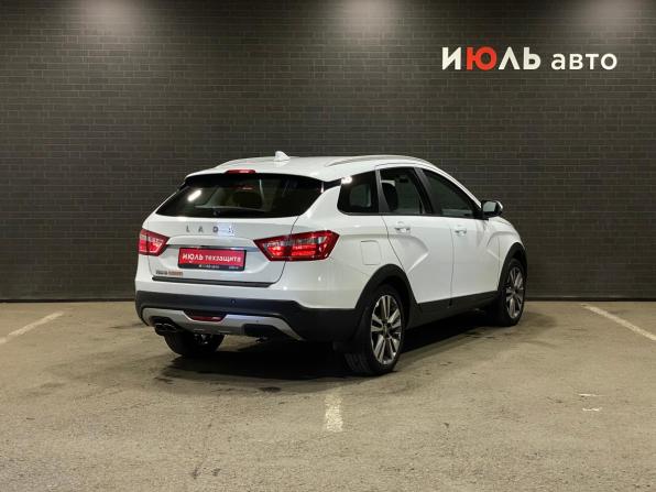 Lada (ВАЗ) Vesta I с пробегом 2021 года, цена 1 349 000 рублей, 72821 км, универсал, Автокод Объявления