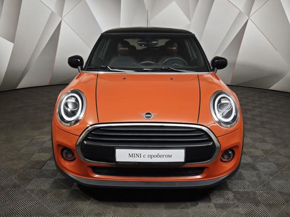 Mini Hatch III (F55/F56) Рестайлинг с пробегом 2021 года, цена 2 350 000 рублей, 26456 км, хэтчбек, Автокод Объявления
