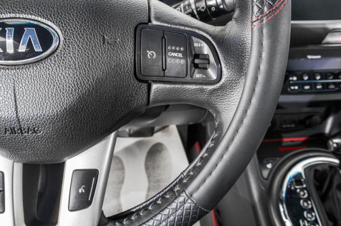 Kia Sportage III с пробегом 2012 года, цена 1 249 000 рублей, 220000 км, внедорожник, Автокод Объявления