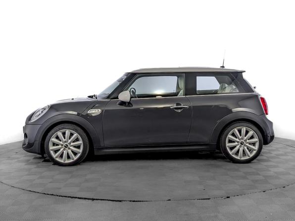 Mini Hatch III (F55/F56) с пробегом 2016 года, цена 2 010 000 рублей, 68903 км, хэтчбек, Автокод Объявления