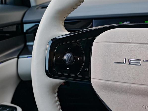 JETOUR DASHING I с пробегом 2024 года, цена 2 170 000 рублей, 19097 км, внедорожник, Автокод Объявления