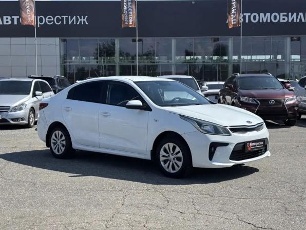 Kia Rio IV с пробегом 2018 года, цена 919 000 рублей, 133000 км, седан, Автокод Объявления