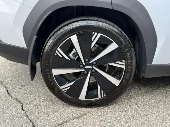 Geely Atlas II с пробегом 2024 года, цена 3 000 000 рублей, 8091 км, внедорожник, Автокод Объявления
